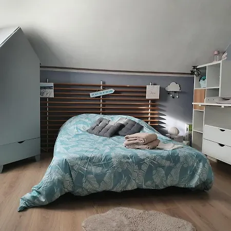 Charmante Avec Piscine Proche Villa *